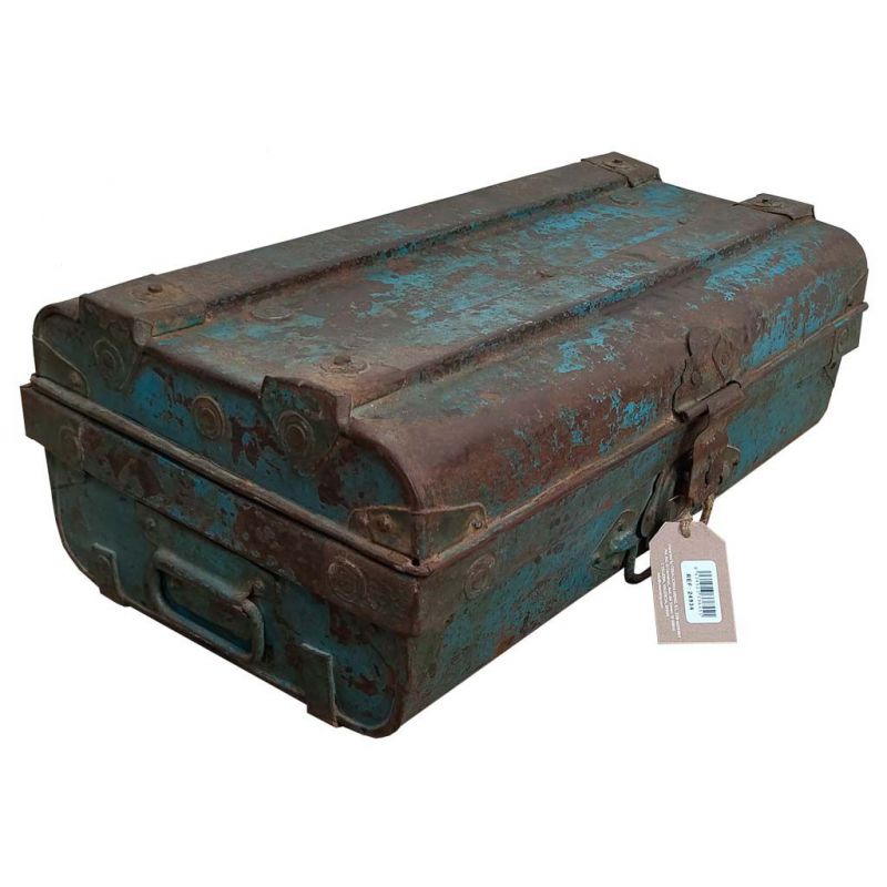 maleta de metal acabado artesanal marron