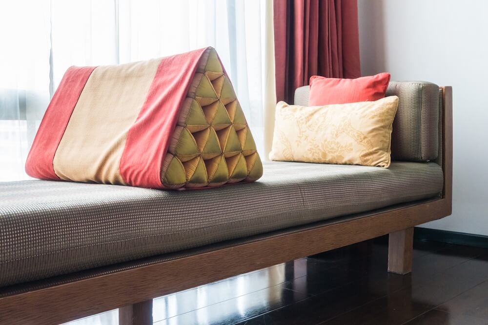 Cómo decorar un descansillo de escalera con personalidad | Wanderlust Deco